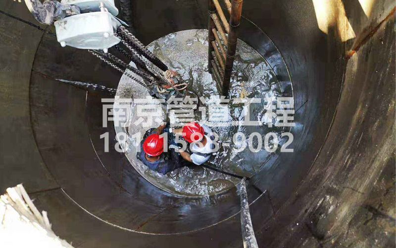 242香铺营污水池清理